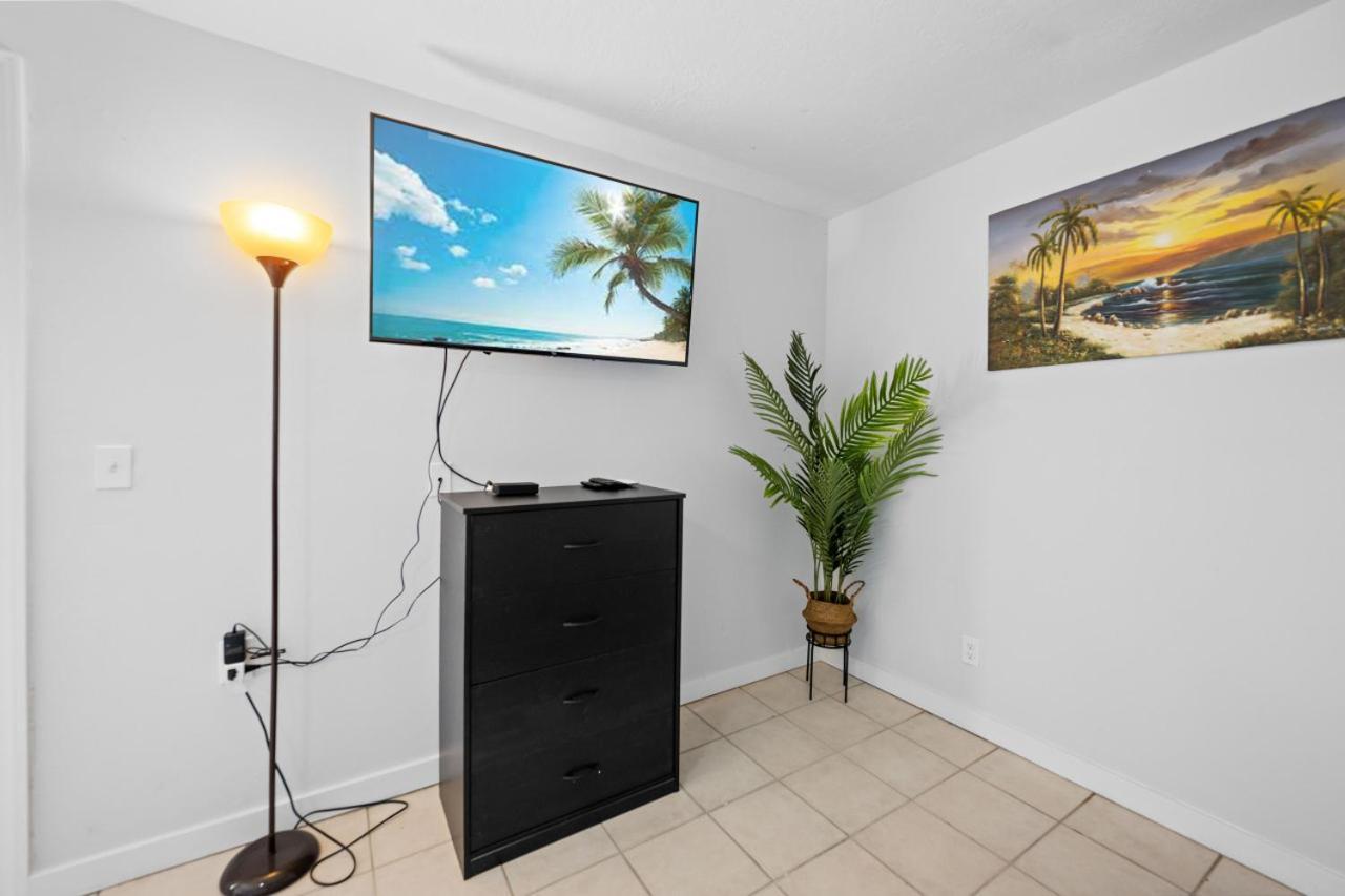 2 Bed Cottage With Pool, Close To Beach! Bbq Grills & Patio Fort Myers Exterior foto